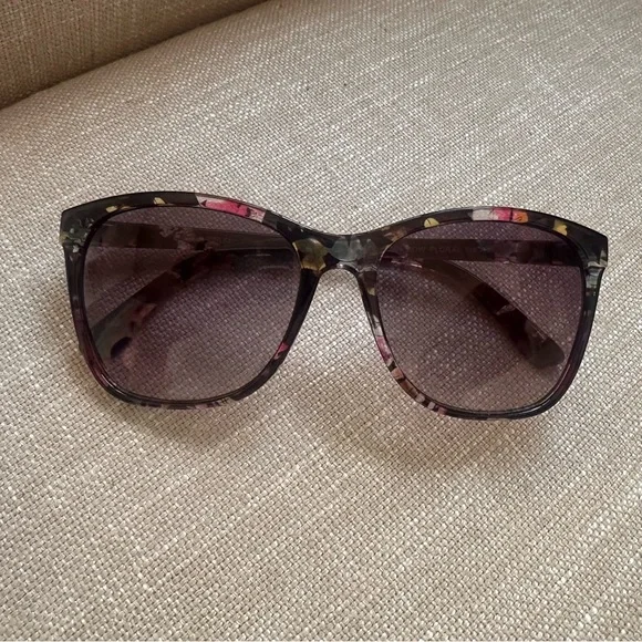 Women’s Disney Park Sunglasses - Picture 5 of 6